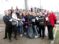 Екологічна акція «Врятуємо наше місто від сміття!» від 10-Б класу