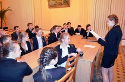 Правовий брейн-ринг «Права та обов'язки громадян України» в 11-Г класі