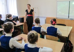 У 8 класі відбулася бесіда, присвячена 70-річчю «Битви за Дніпро»