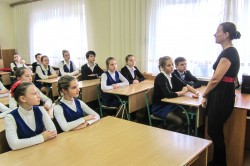 У 8 класі відбулася бесіда, присвячена 70-річчю «Битви за Дніпро»