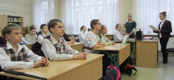 У 8 класі було проведено годину спілкування «День Соборності України»